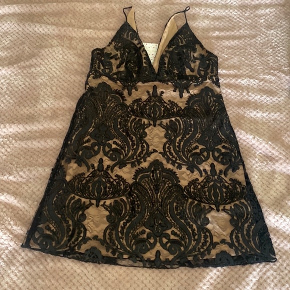 Free People black sequin lace mini party dress,size 4 - Picture 4 of 5